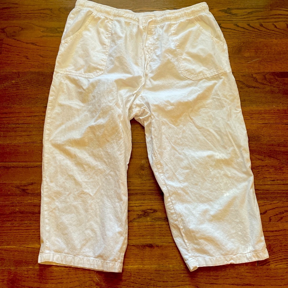 Women's White Elastic-Waist Cropped Pants